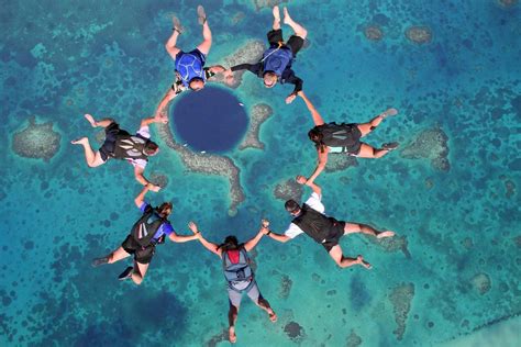 Exploring the Mysterious Great Blue Hole in Belize | Great blue hole, Blue hole, Skydiving