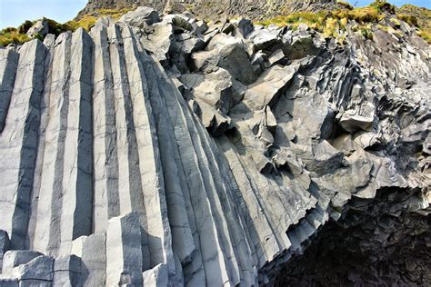 Hexagonal Basalt Columns At Reynisfjara In South Iceland Encircle Photos