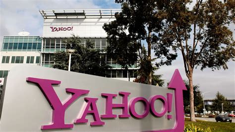 russian agents facing charges in massive yahoo hacking attack