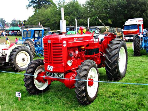 420 International Mccormick Derring B450 Roadless Tractor Flickr