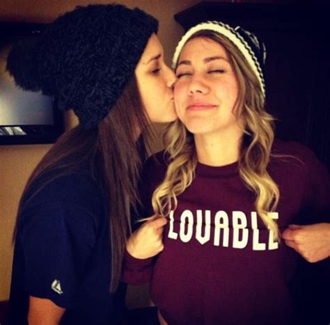 Shannon And Cammie Lesbians Kissing Cute Lesbian Couples Lesbian Love