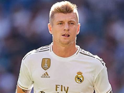 Toni has no interest in parties and likes to stay at. Toni Kroos Wife, Age, Height, Weight, Salary, Brother ...