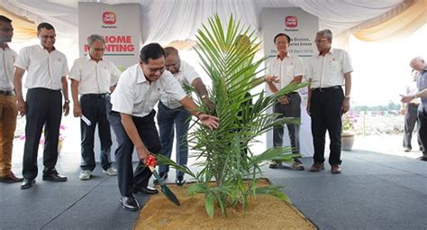 Aishah ghani was one of the most influential women in umno. Sime Darby Embarks on First Planting of Genome Select Oil ...