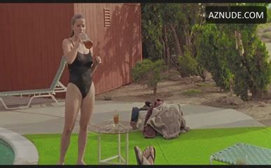 Elisabeth Shue Breasts Butt Scene In Link Aznude