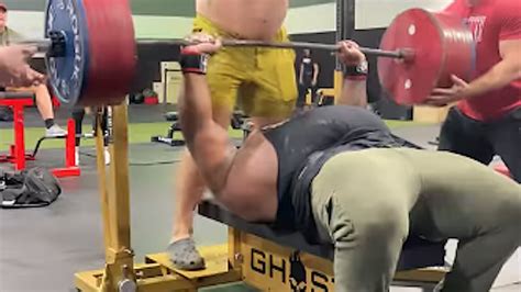 Julius Maddox Bench Presses New Pr Of 361 Kilograms 796 Pounds Raw In Training Barbend