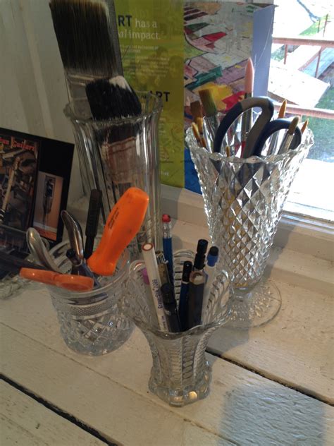 C Dianne Zweig Kitsch N Stuff Organizing Your Art Studio Brushes