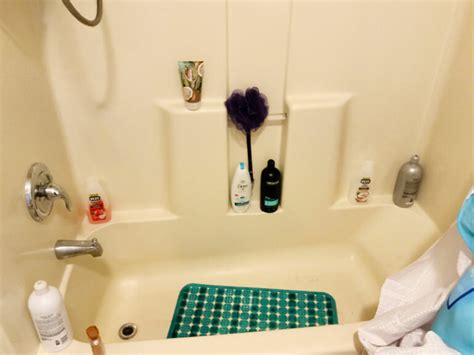 How To Clean A Bathtub With Dish Soap And A Broom Lockdown Loo