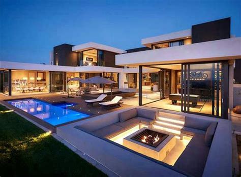 5 bedroom house in greenside (johannesburg). 4 Bedroom House for sale in Steyn City