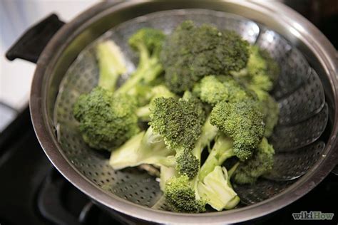 How To Keep Cooked Broccoli Bright Green Cooked Broccoli Broccoli