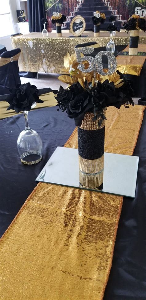 Black And Gold Table Decoration Ideas