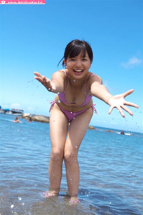 Mayumi Yamanaka Japanese Cute Idol Sexy Purple Swimsuit Playing On The Beach Part 1 Photo ~ Jav