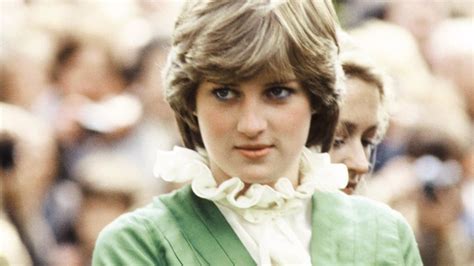 Princess Dianas Iconic Skirt Moment Photographer Arthur Edwards