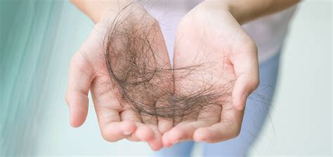 ریزش مو شدید دارم چیکار کنم 6 راهکار عالی برای ریزش شدید مو