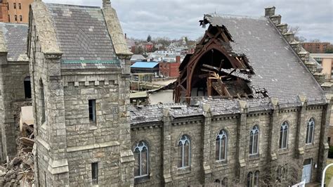 Crews Responding To Church Collapse In New London Conn