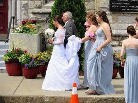 Uncle Joes Wedding Surprise Vice President Joe Biden Slips Into