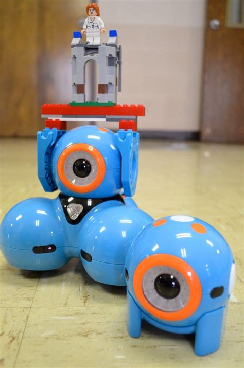 Intro To Coding With The Dash And Dot Robots Made By Wonder Workshop