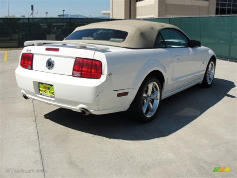 2008 Performance White Ford Mustang Gt Premium Convertible 37225205