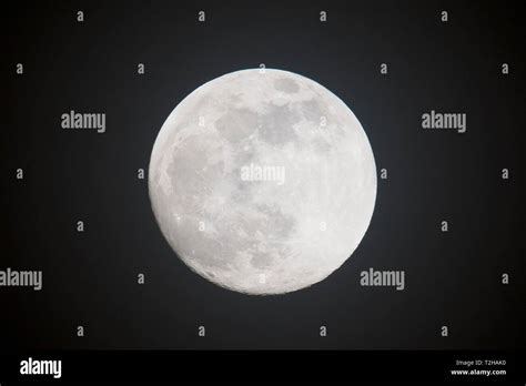 Full Moon Night Sky Hi Res Stock Photography And Images Alamy
