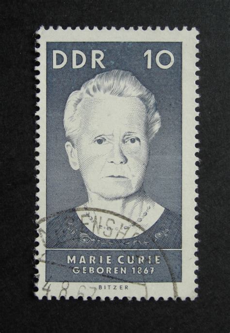 Her work on radioactivity paved the way for future scientific as. Marie Curie, Nobelpreis für Physik 1903 und Nobelpreis für ...