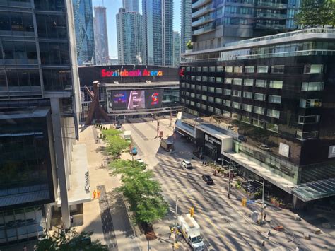 inside amazon s offices in the heart of downtown toronto photos urbanized