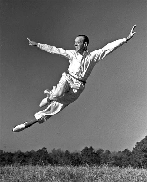 Fred Astaire A Quick Look Back At An Extra Ordinary Hollywood Legend