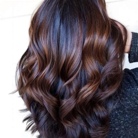 To give your hair a brighter look, opt for highlights in a blonde or gold tone. Chestnut Hair Color Ideas - Southern Living