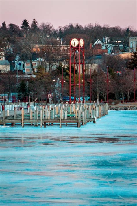 Petoskey Mi Usa March 3rd 2018 The Pier Covered In Ice Leading To