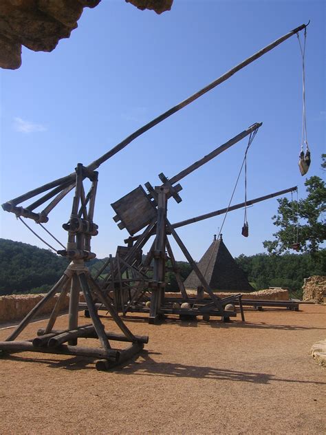 Medieval Siege Weapons Perriere Mangonel Trebuchet Pics4learning
