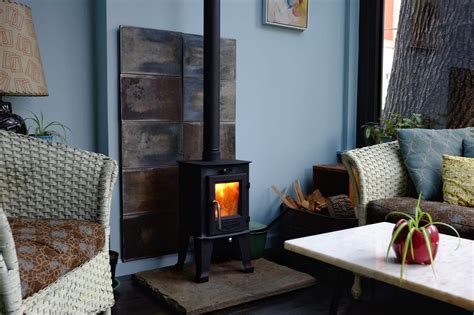 Although wood stoves are not as widely used as they once were, they are still used as heat sources in some homes. How to build heat shields for wood stoves - Tiny Wood Stove