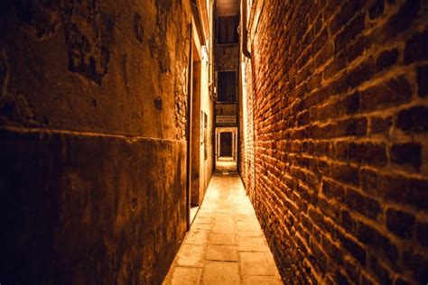 Dark Alley — Stock Photo © Pinkbadger 22135939