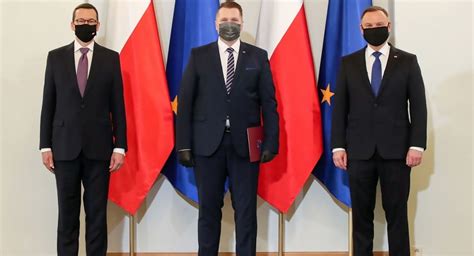 Od unikania trudnych doświadczeń do prawdziwej akceptacji siebie Minister Czarnek: Jestem wdzięczny premierowi za zaufanie ...