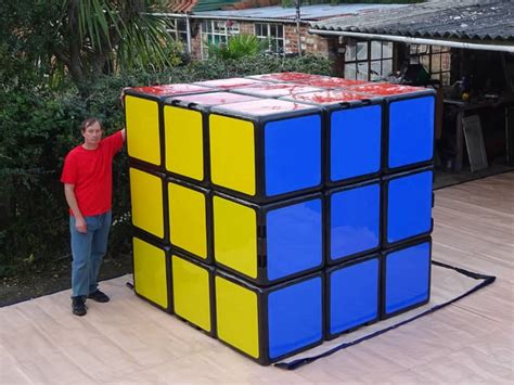 Man Builds Worlds Biggest Rubiks Cube Again Engoo Global Daily News
