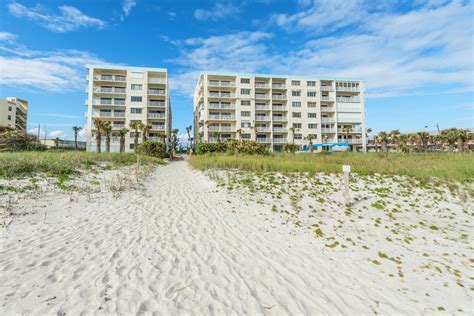 Beautiful Sandcastles Vacation Rentals In Cocoa Beach Stay In Cocoa Beach