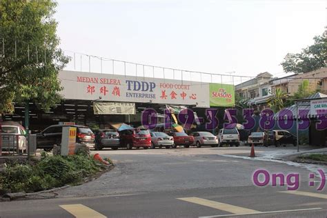 The restaurant is famous for its fish head noodle. Taman Desa Food Court |Danau Permai Condominium/Apartment ...