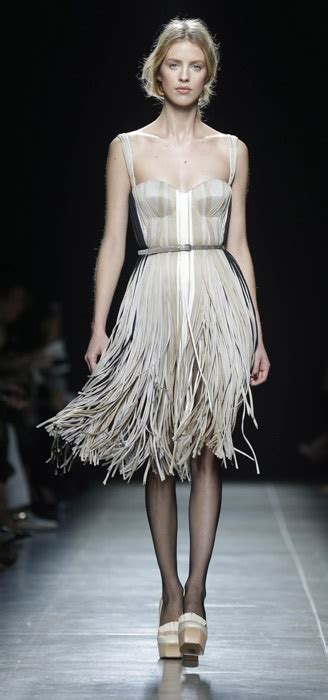 Tipico vestito da sposa anni '20 scivolato. Abiti anni 20 immagini