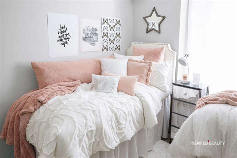 New year, new room — the best bedroom aesthetic ideas to freshen up your space. Cute Aesthetic Room Ideas You Can Copy - Inspired Beauty