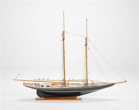 Bonhams A Large Model Of A Grand Banks Fishing Schooner 72x103x54