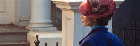 Mary Poppins Returns Emily Blunt Debuts In First Image