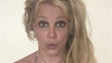 Britney Spears Sparks Concern Over Bizarre Bikini Videos News Au