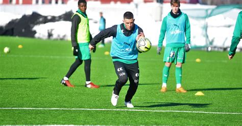 Nå bekrefter høyrebacken at han er enig med vålerenga om å terminere avtalen et halvt år før kontrakten løper ut. Troppen mot Notodden / HamKam