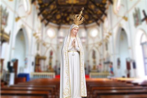 Premium Photo Statues Of Holy Women In Roman Catholic Church