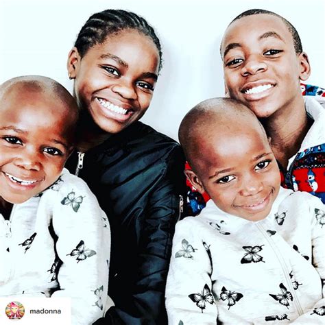 Madonna's official web site and fan club, featuring news, photos, concert tickets, merchandise, and more. Madonna shares first family photograph of adopted children ...