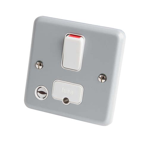 Mk Metalclad Plus 13a Dp Switched Fused Spur With Flex Outlet Metal