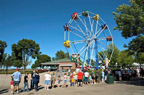 Bay Beach Amusement Park Plans Giant Ferris Wheel Blooloop