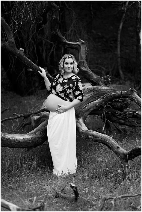 becca s romantic maternity portraits in the woods just maggie photography
