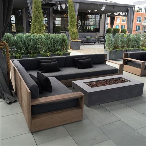 10 Modern Wood Outdoor Furniture