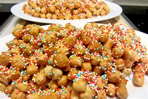 In italy, such a dessert is prepared in large quantities and brought as a gift. Neapolitan Struffoli - Perla nel blu