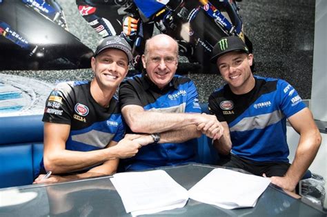 sbk van der mark and alex lowes with yamaha again in 2019