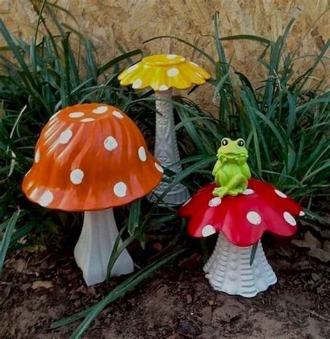 Creative Garden Art Mushrooms Design Ideas For Summer Garden