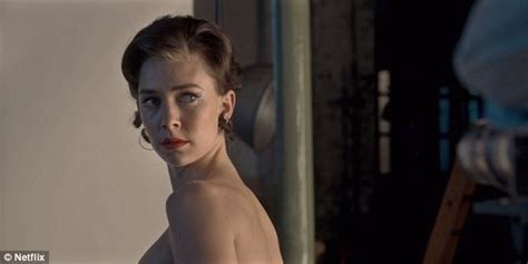 Vanessa Kirbys Princess Margaret Strips Naked In The Crown Daily Mail